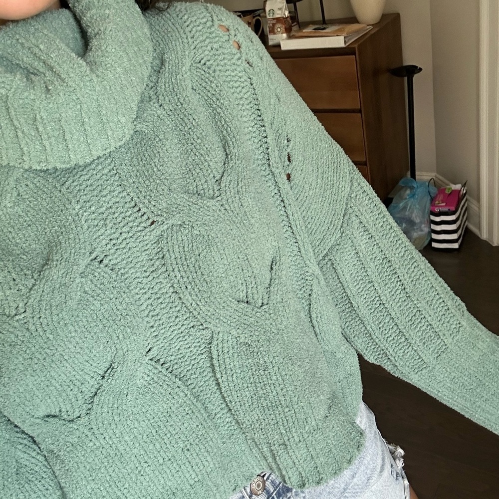 Turquoise sweater - Picture 5 of 5